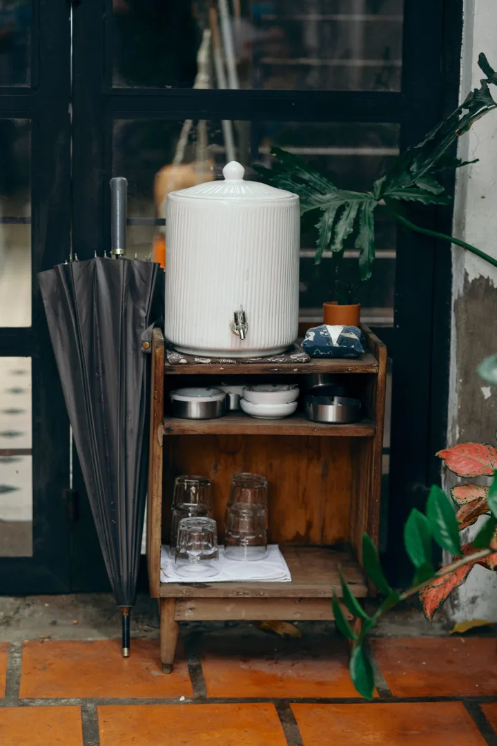 Dispenser Keramik Tradisional
