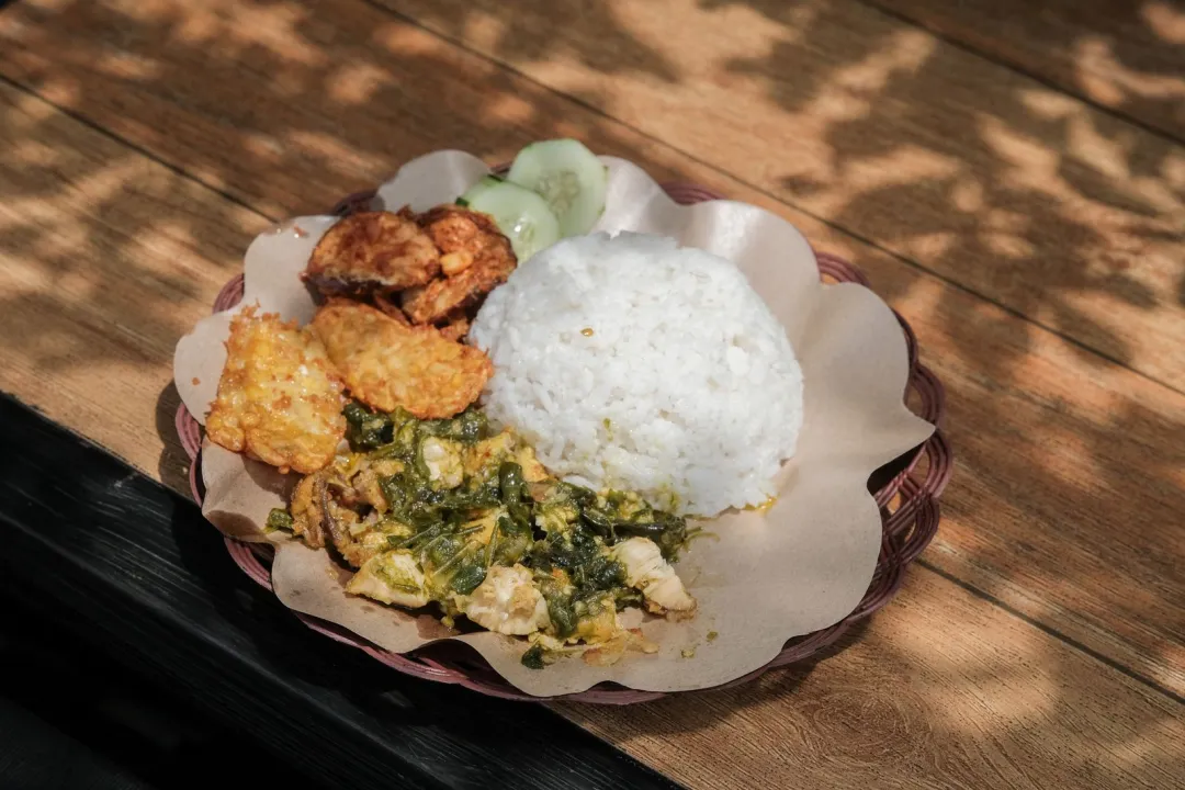 Nasi Ayam Geprek + Tempe