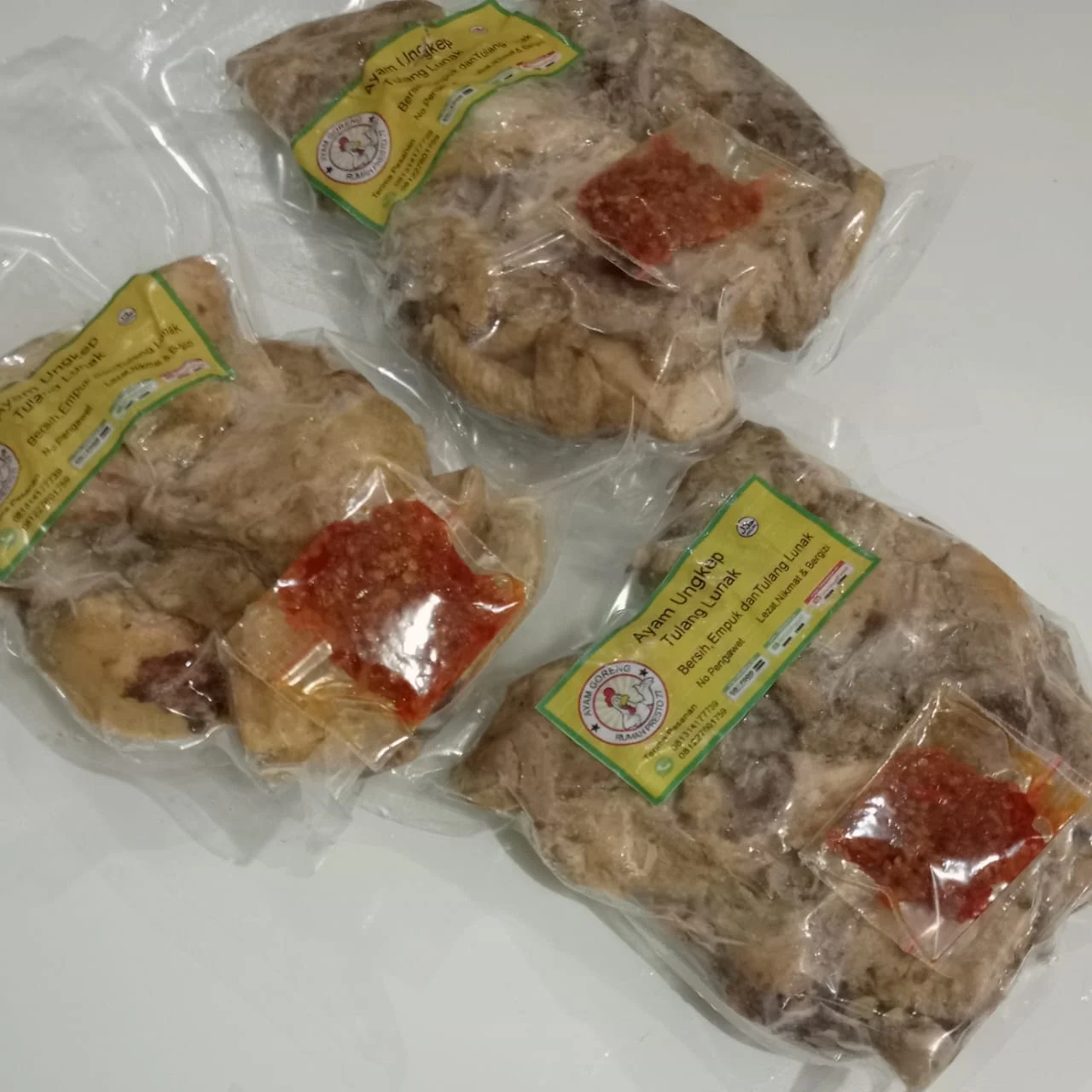 Paket 5 : Ayam Ungkep Tulang Lunak 1 Ekor + 5 Sambel