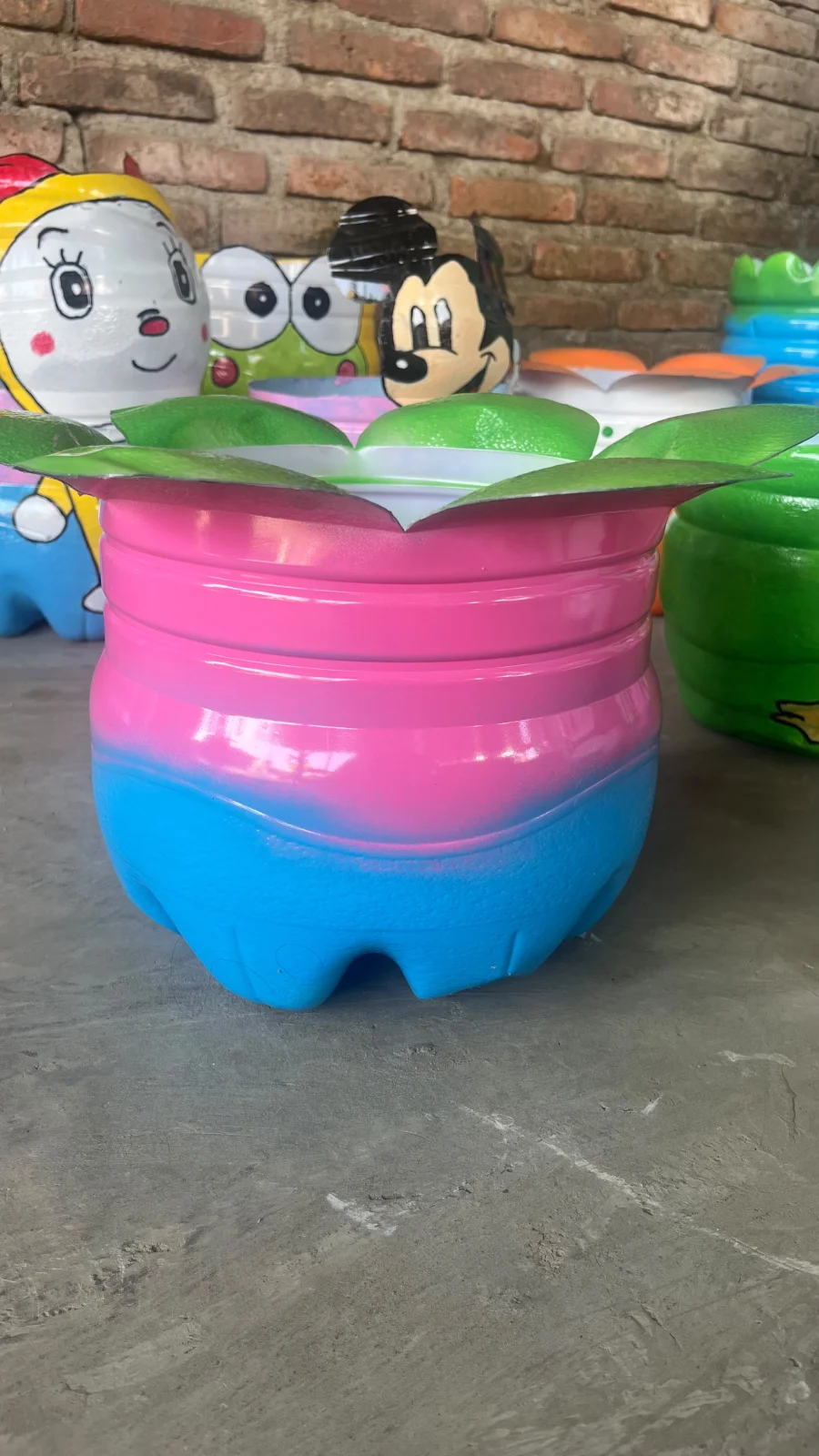 pot BUNGA PELANGI