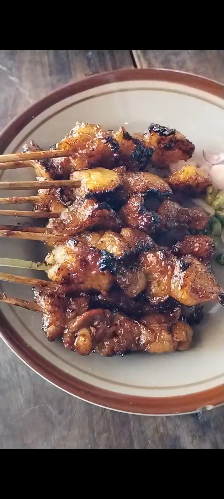 Sate kronyos bumbu kacang