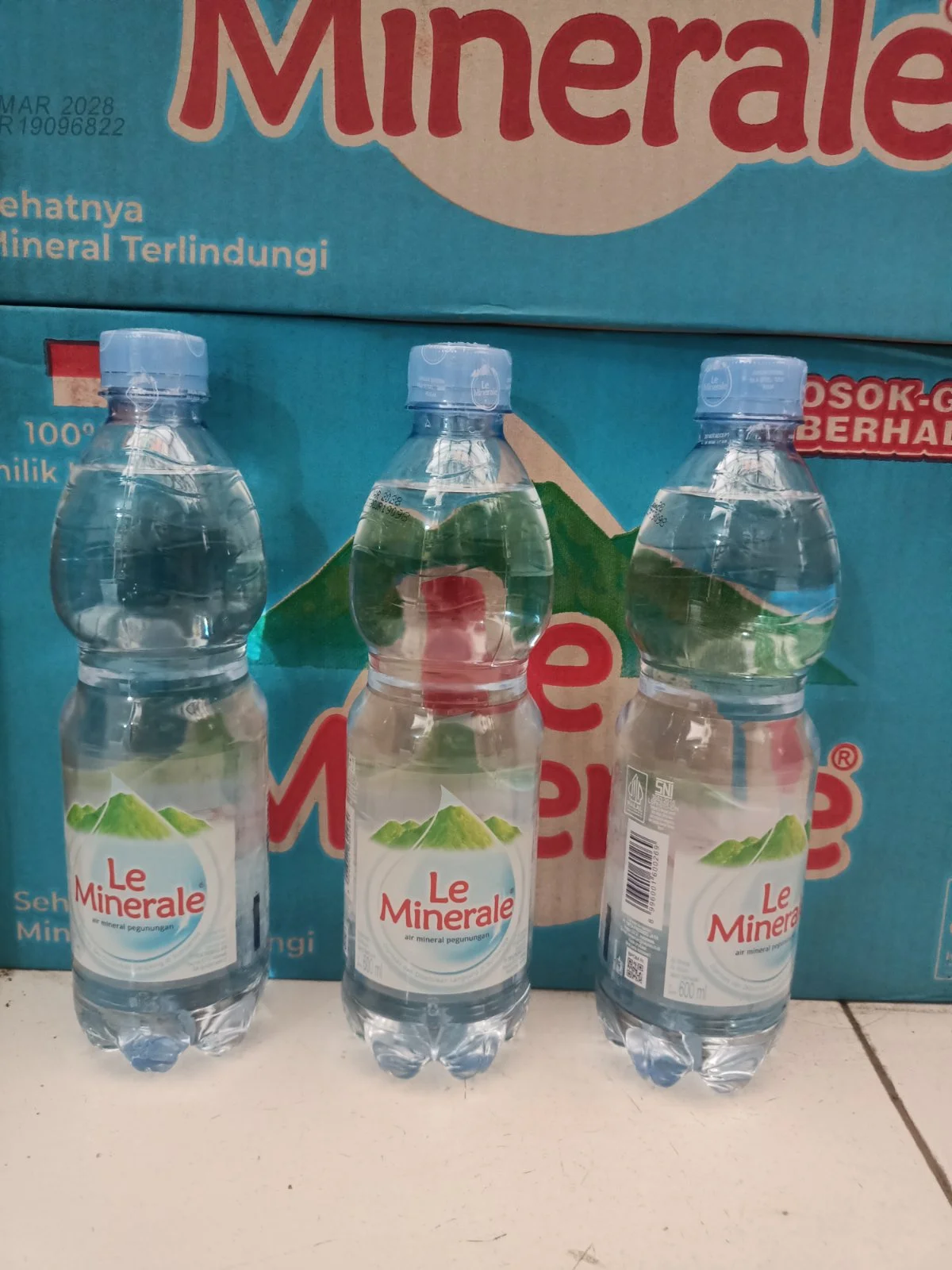 Le Minerale Botol kemasan 600ml,