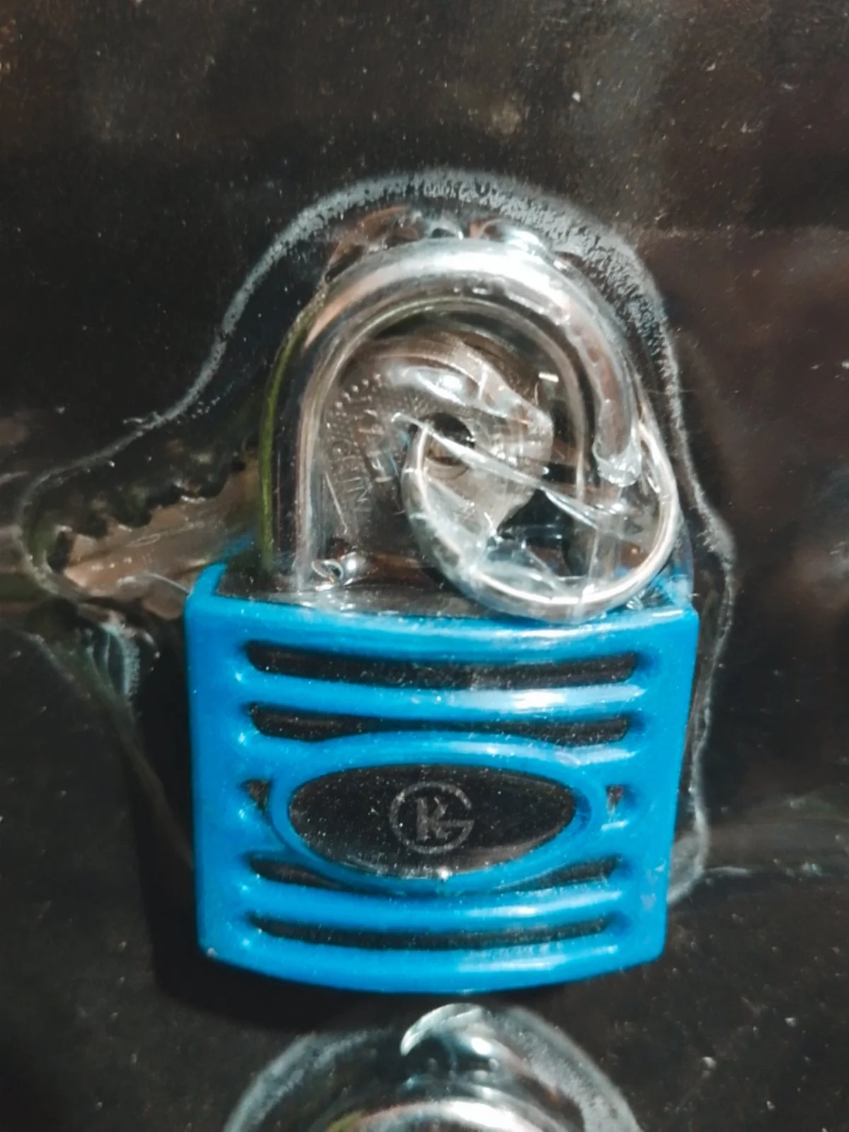 Gembok kecil